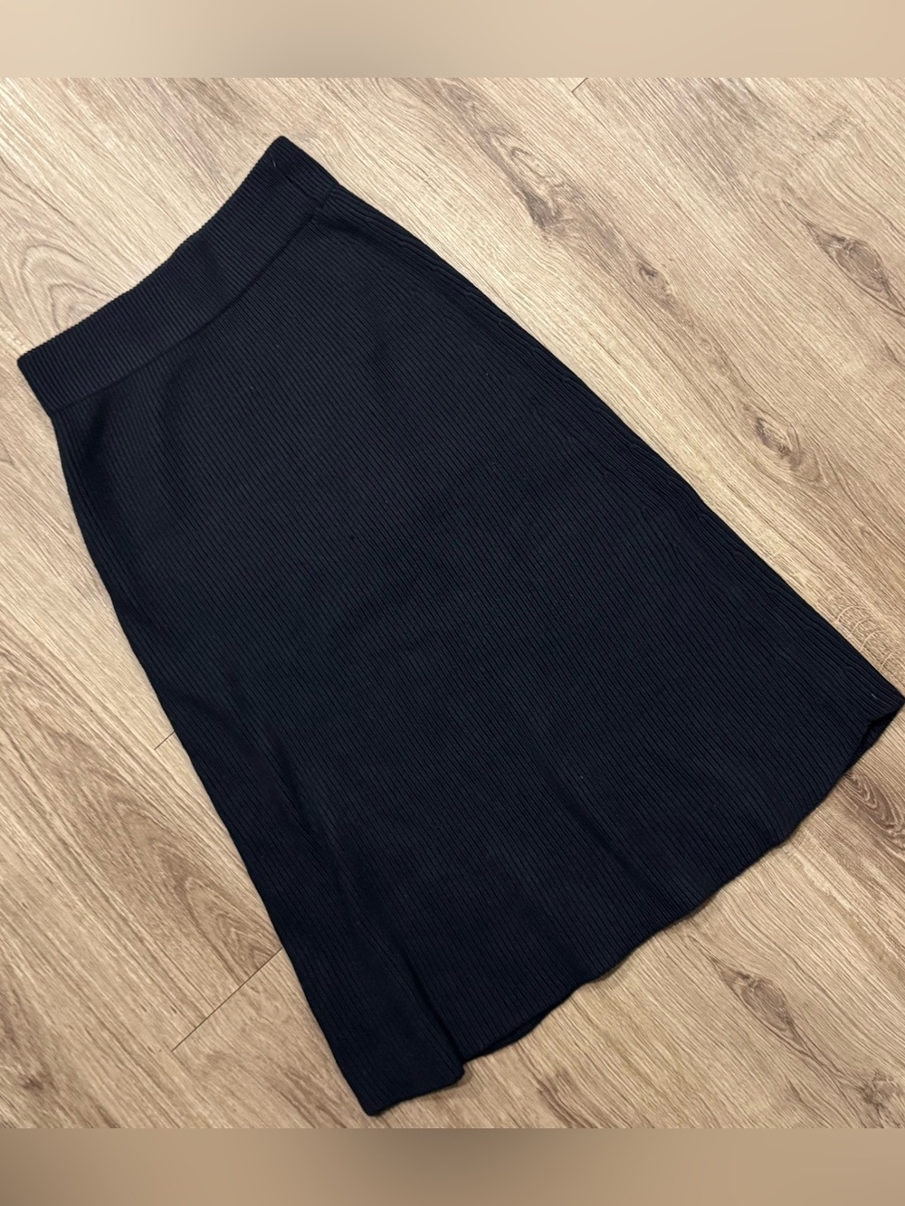 ZARA | Black Heavyweight Ribbed Knit A-Line Women's Midi Skirt | Size Small